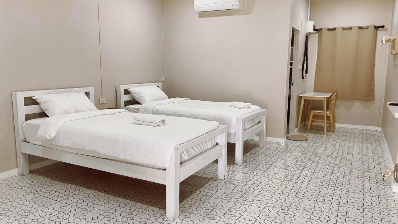 Juni House Chumphon住宿加早餐旅馆 外观 照片