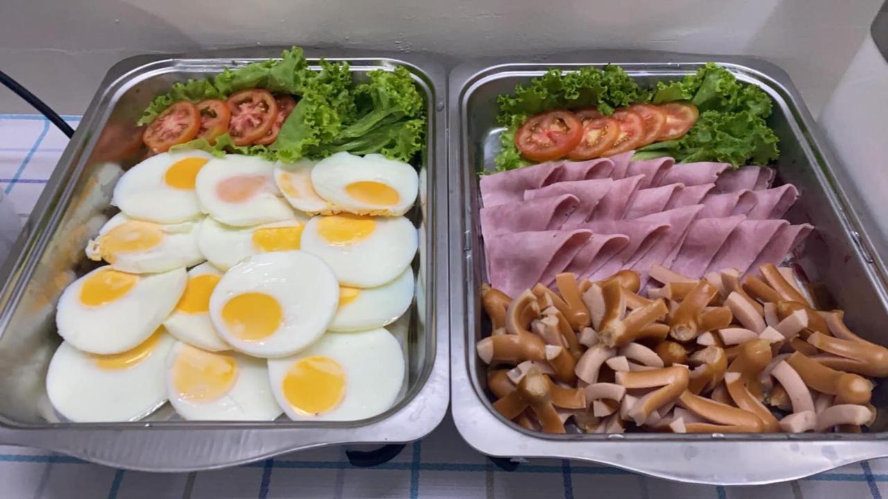 Juni House Chumphon住宿加早餐旅馆 外观 照片