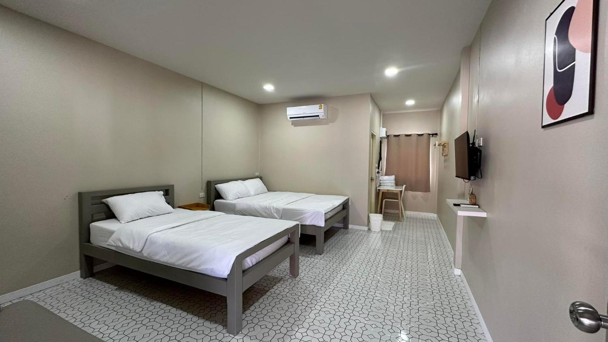 Juni House Chumphon住宿加早餐旅馆 外观 照片