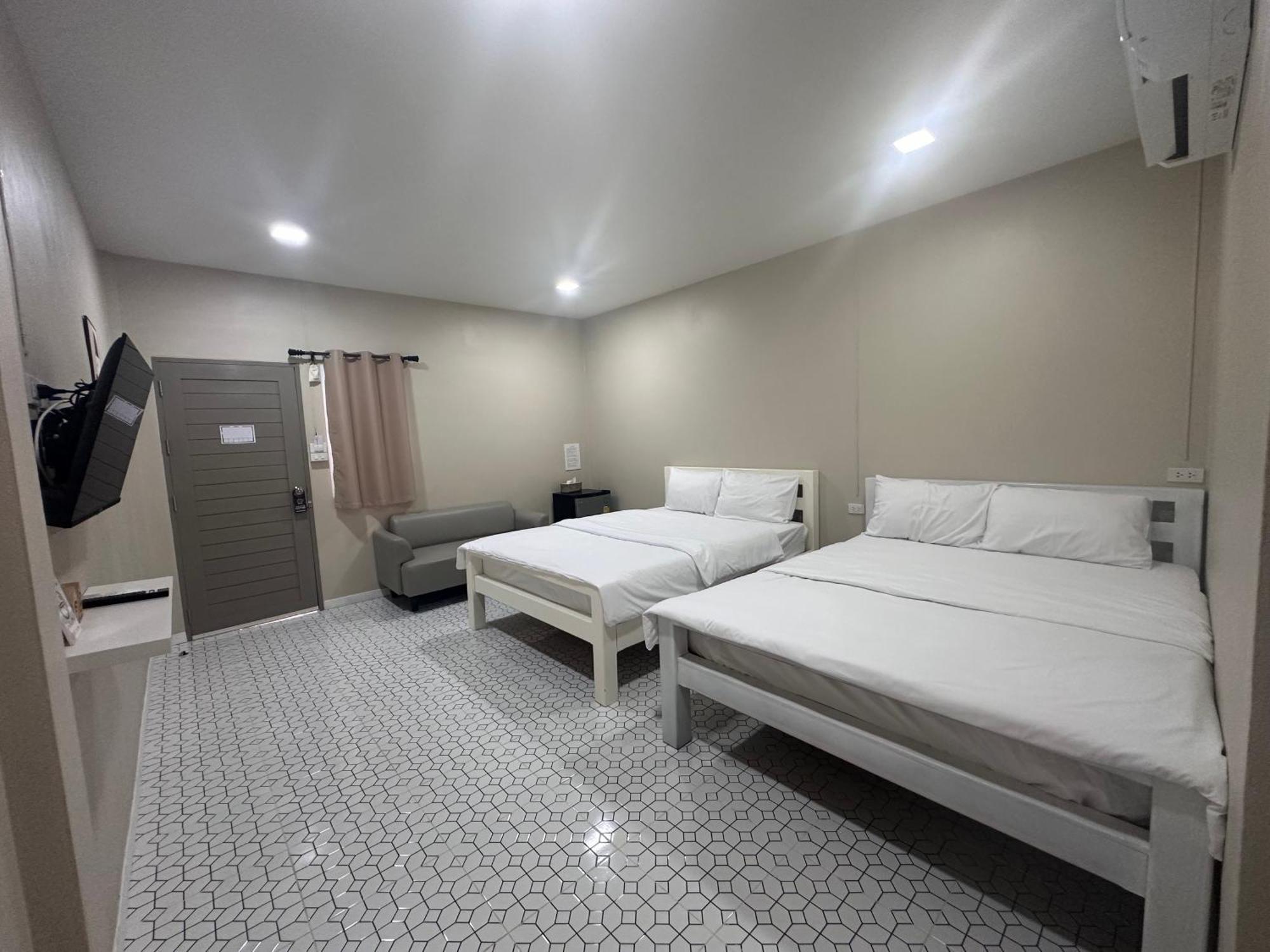 Juni House Chumphon住宿加早餐旅馆 外观 照片